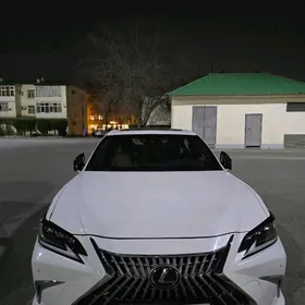 Lexus ES 350 2019