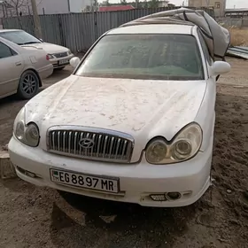 Hyundai Sonata 2001