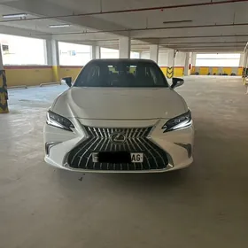 Lexus ES 350 2022