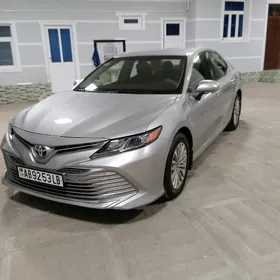 Toyota Camry 2020