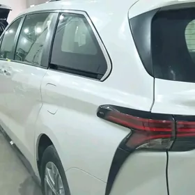Toyota Sienna 2022
