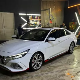 Hyundai Elantra 2022