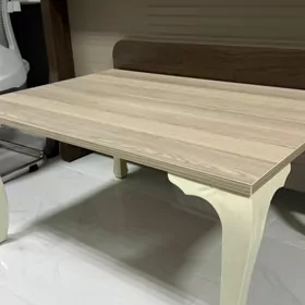 Stol zurnalni stol ofisny mebe