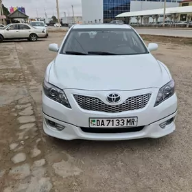 Toyota Camry 2010