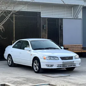 Toyota Camry 1998