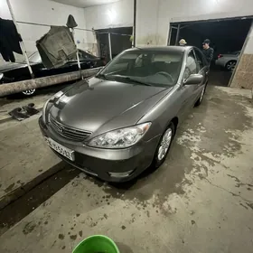 Toyota Camry 2005