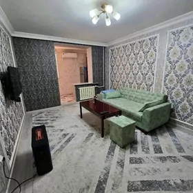 Продаётся 1 мкр 1 ком