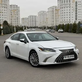 Lexus ES 350 2021