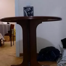 Стол круглый