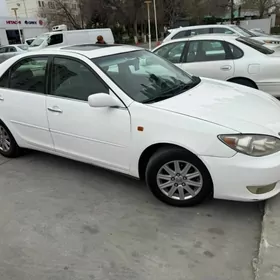 Toyota Camry 2005