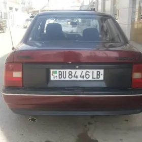 Opel Vectra 1990