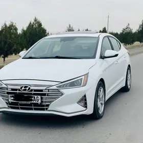 Hyundai Elantra 2020