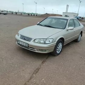 Toyota Camry 1997