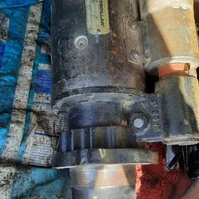 shorter 8-lik catapiller