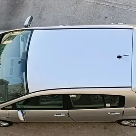 Nissan Tiida 2007