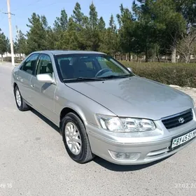 Toyota Camry 2000
