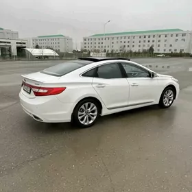Hyundai Grandeur 2012