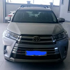 Toyota Highlander 2017