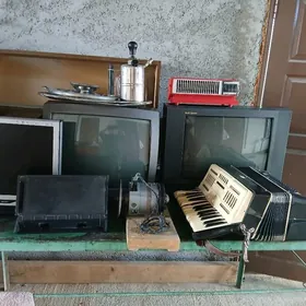 televizor monitor kolonkalar