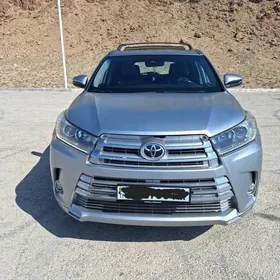 Toyota Highlander 2019