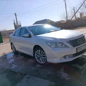 Toyota Camry 2013