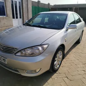 Toyota Camry 2004