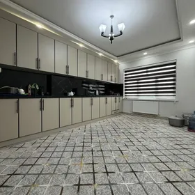 ÄNEW 4 KOMNAT TAÝYN PANELKA