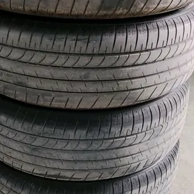 235 55 20 4şt Bredistone 22Ý