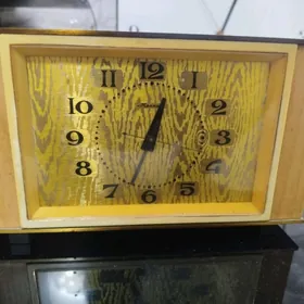 Молния, механическая часы