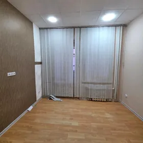 СВАБОДА ВЫМОКИЙ ПОТОЛОК 3 ком