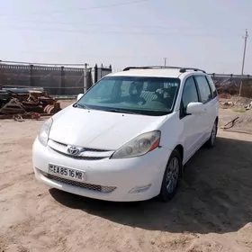 Toyota Sienna 2008