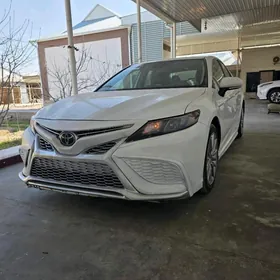 Toyota Camry 2022