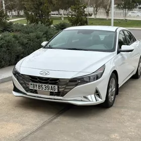 Hyundai Elantra 2021