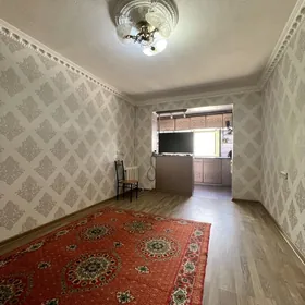 9-мкр. 2-комн. квартира 