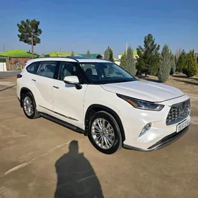 Toyota Highlander 2022