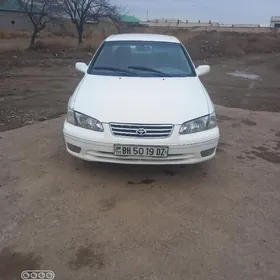 Toyota Camry 2000