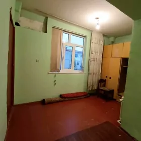 Хозяин, 2 ком, 2 этаж