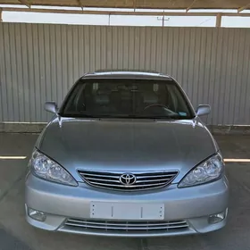 Toyota Camry 2005