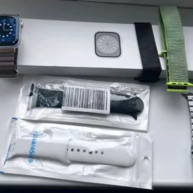 Apple watch 8 silver edition