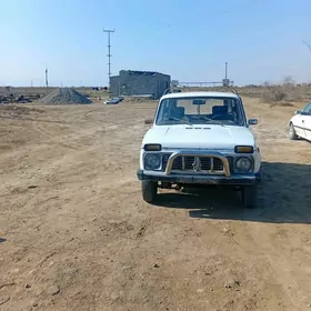 Lada Niva 1988
