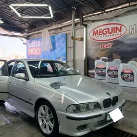 BMW E39 2000