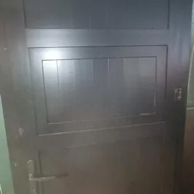 дверь для ресторана