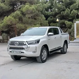 Toyota Hilux 2023