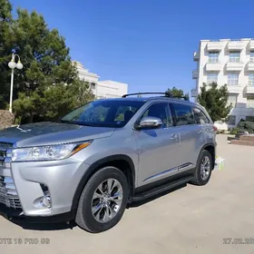 Toyota Highlander 2019