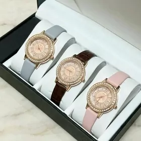 8 nji Mart üçun sagatlar