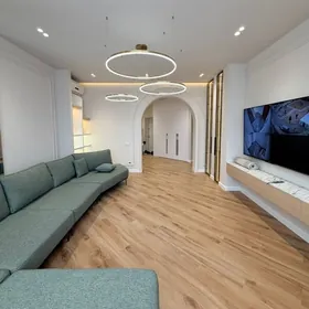 4 komnat mir8 satlyk jay