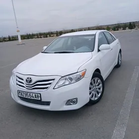 Toyota Camry 2011