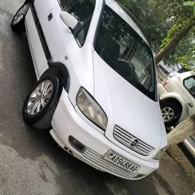 Opel Zafira 2002