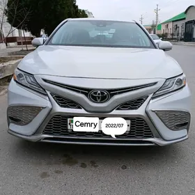 Toyota Camry 2022