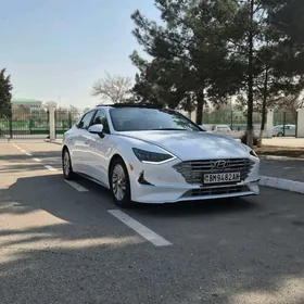 Hyundai Sonata Hybrid 2022